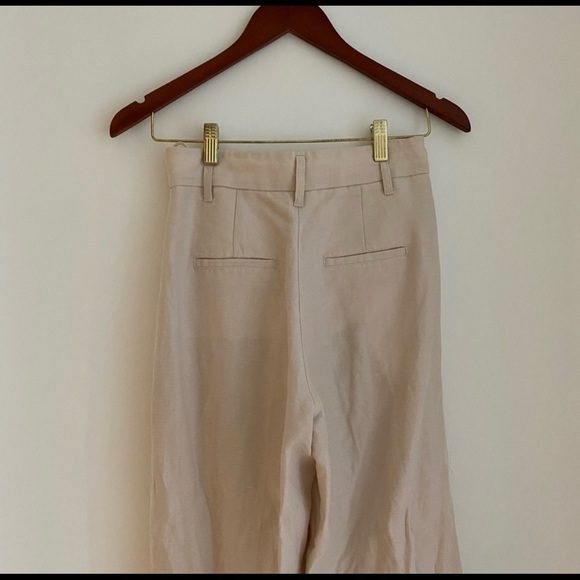 Aritzia Effortless Linen Pants - Picture 2 of 5